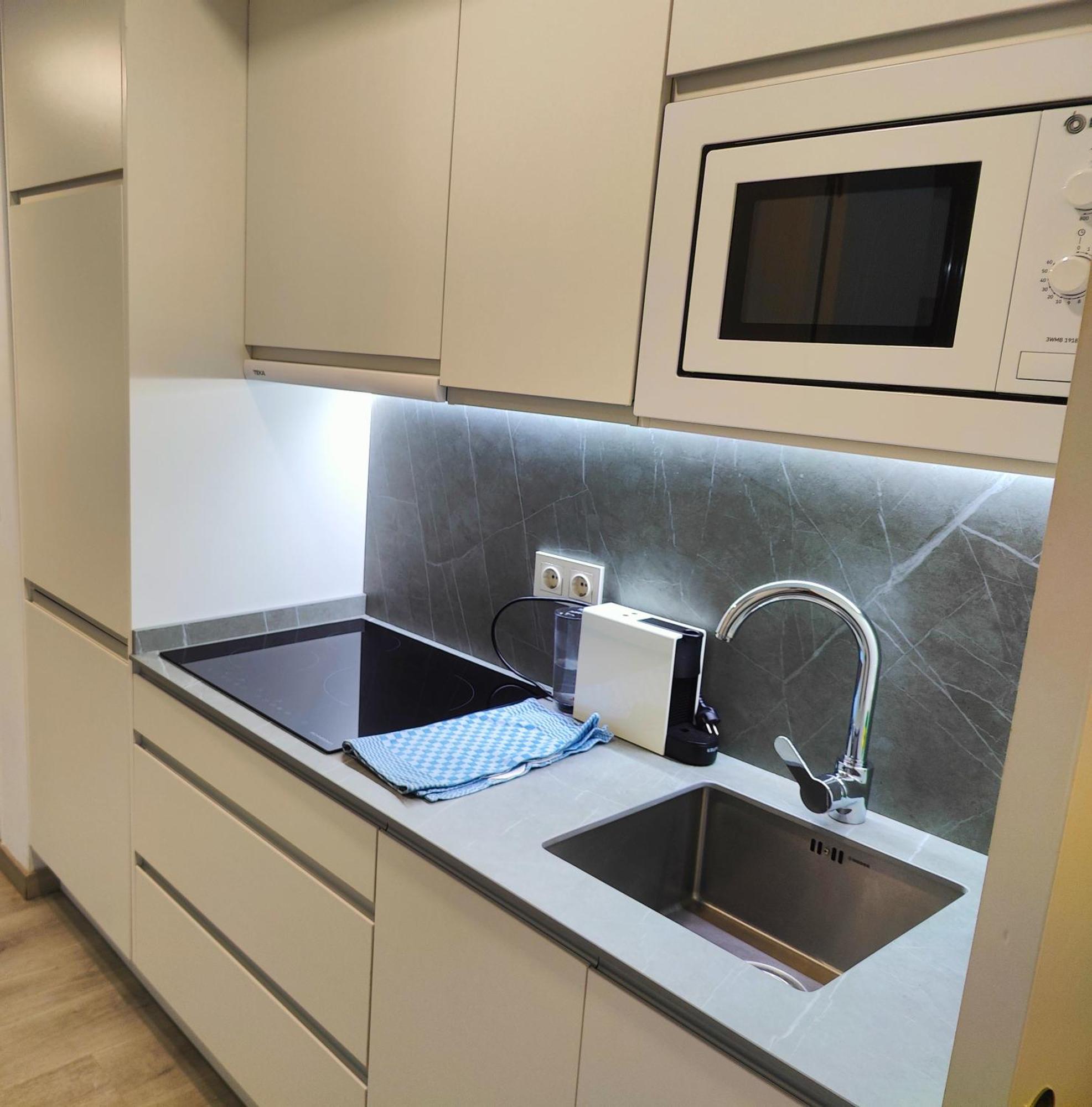 Exclusive Quietness In The Heart Of Madrid With Public Parking, Breakfast, 2 Bathrooms Экстерьер фото
