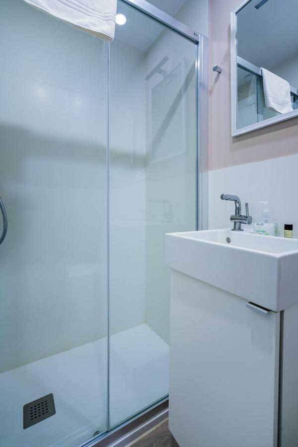 Exclusive Quietness In The Heart Of Madrid With Public Parking, Breakfast, 2 Bathrooms Экстерьер фото